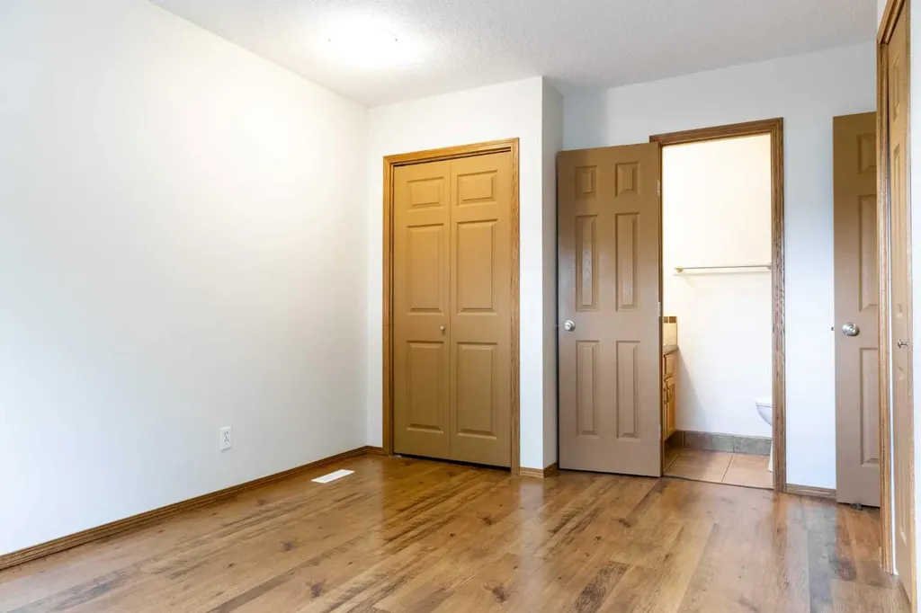 4811 47 Street Rocky Mountain House AB T4T 1C3