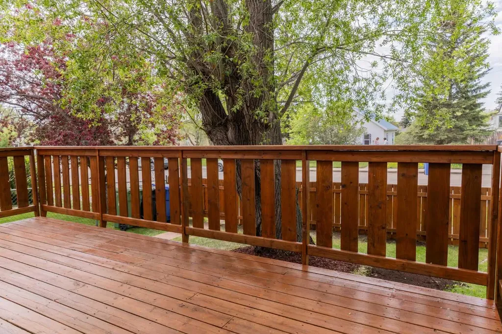 4811 47 Street Rocky Mountain House AB T4T 1C3
