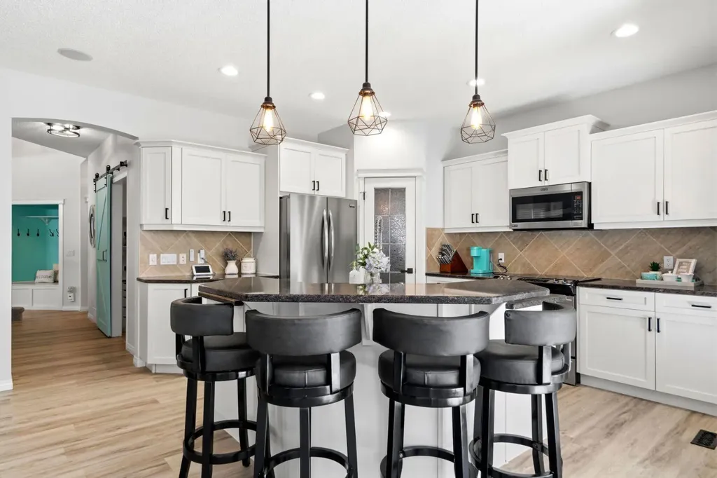212 Willowmere Close Chestermere AB T1X 1S2