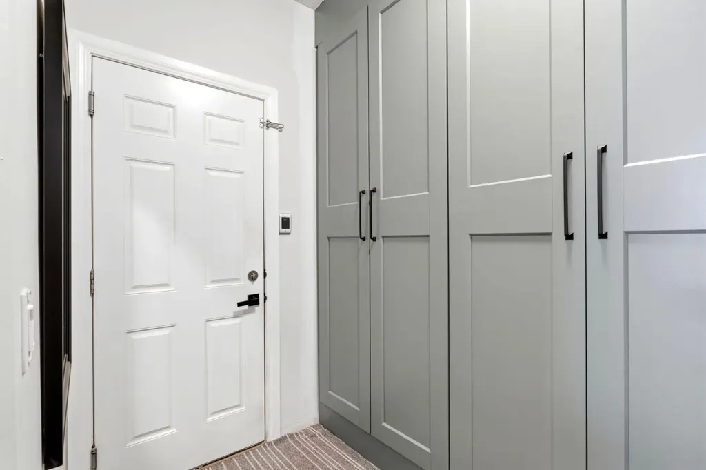 212 Willowmere Close Chestermere AB T1X 1S2