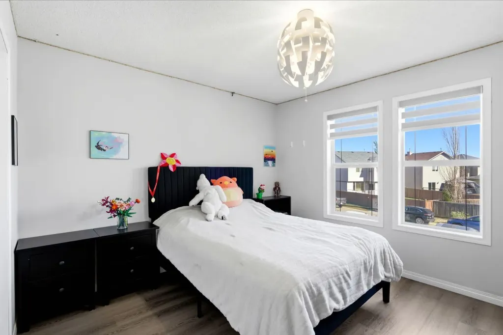 212 Willowmere Close Chestermere AB T1X 1S2
