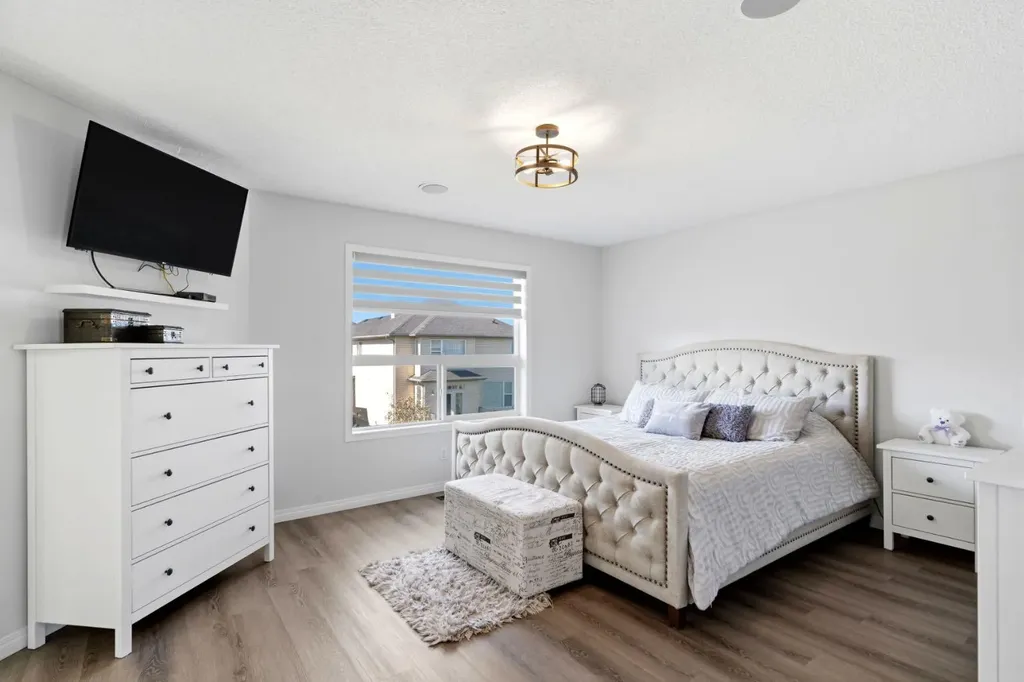 212 Willowmere Close Chestermere AB T1X 1S2