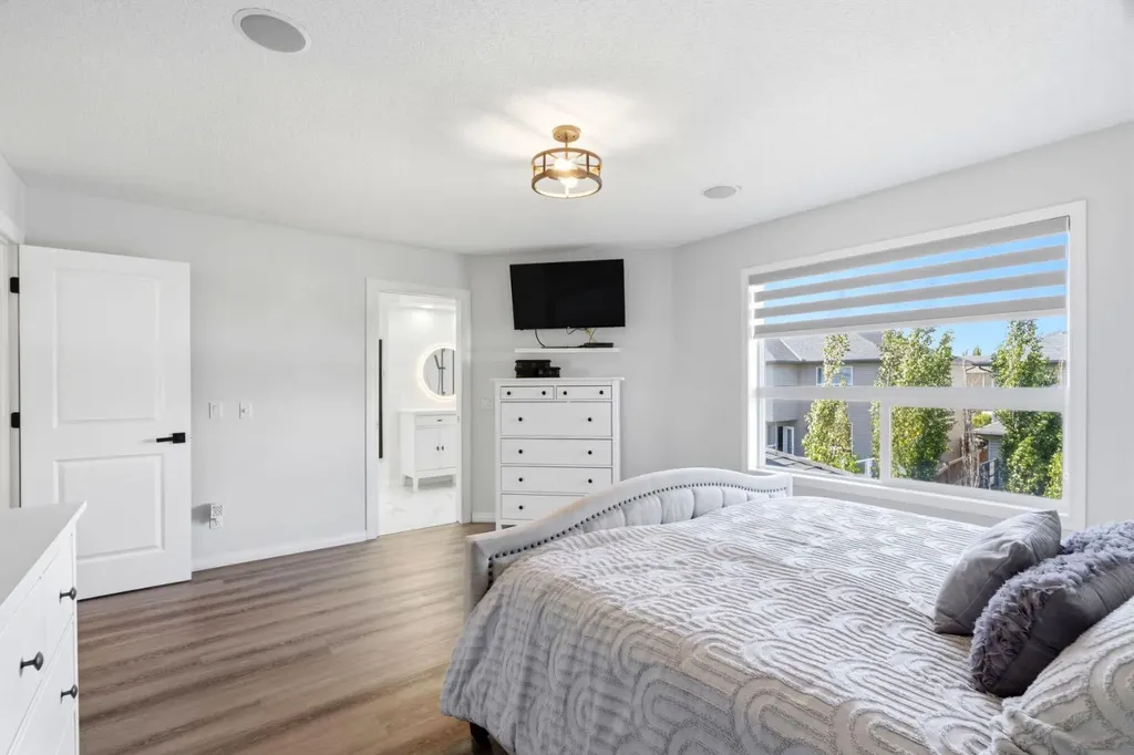 212 Willowmere Close Chestermere AB T1X 1S2