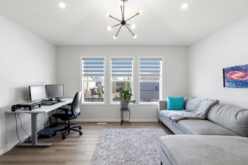 212 Willowmere Close Chestermere AB T1X 1S2