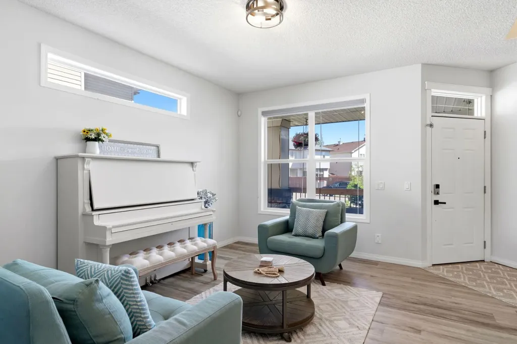 212 Willowmere Close Chestermere AB T1X 1S2