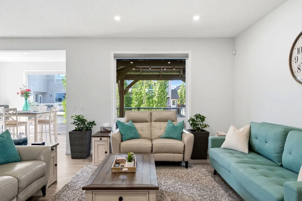 212 Willowmere Close Chestermere AB T1X 1S2