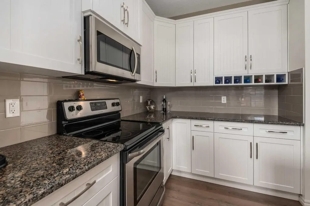 390 River Heights Crescent Cochrane AB T4C 0T9