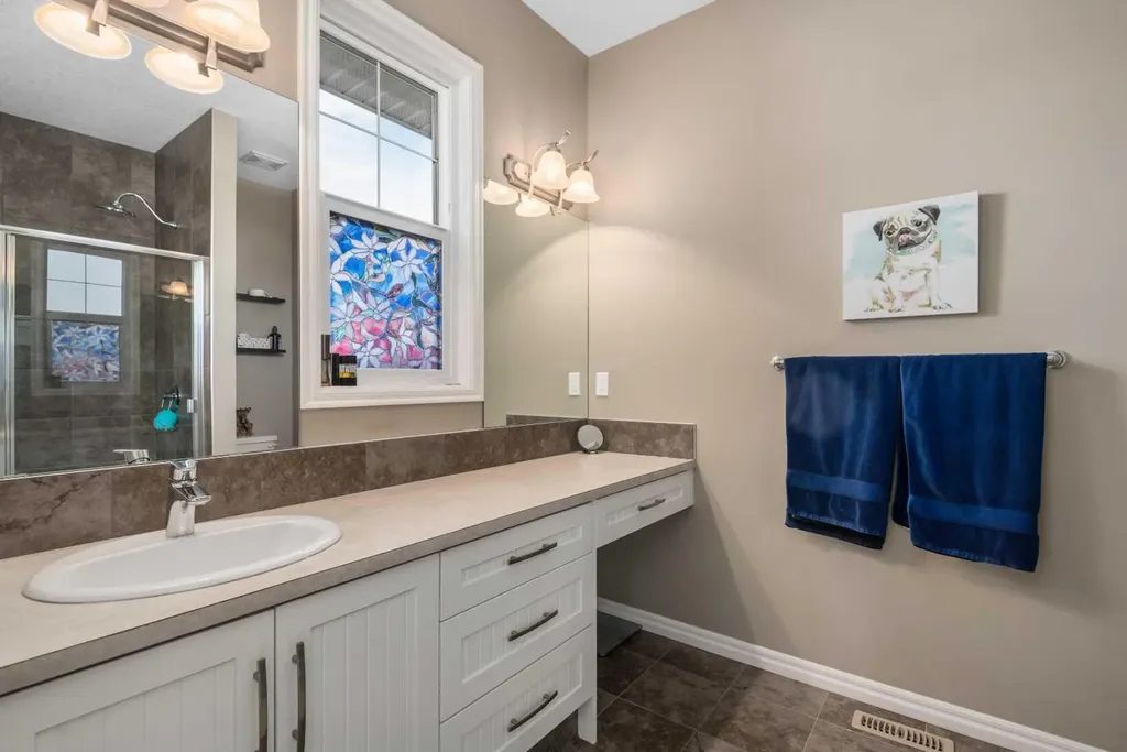 390 River Heights Crescent Cochrane AB T4C 0T9