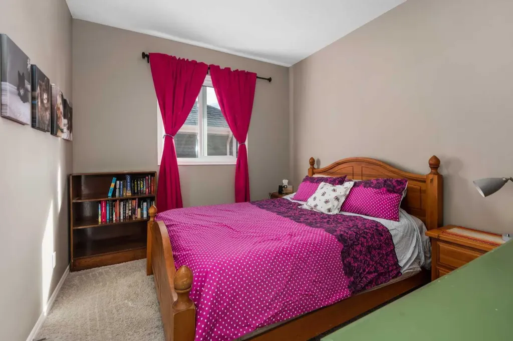 390 River Heights Crescent Cochrane AB T4C 0T9