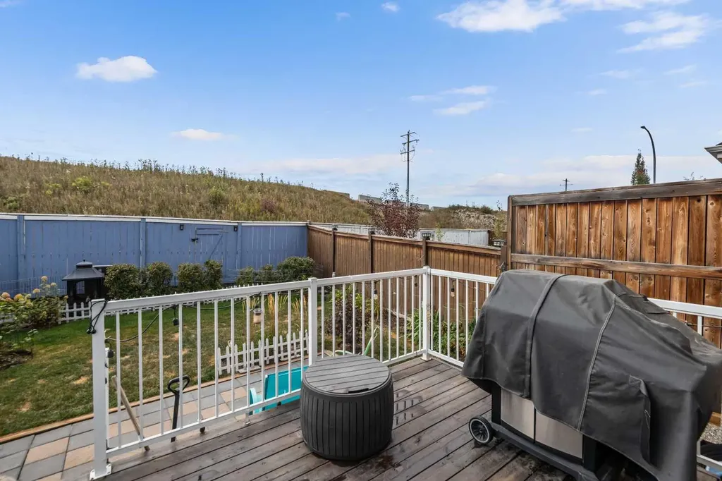 390 River Heights Crescent Cochrane AB T4C 0T9
