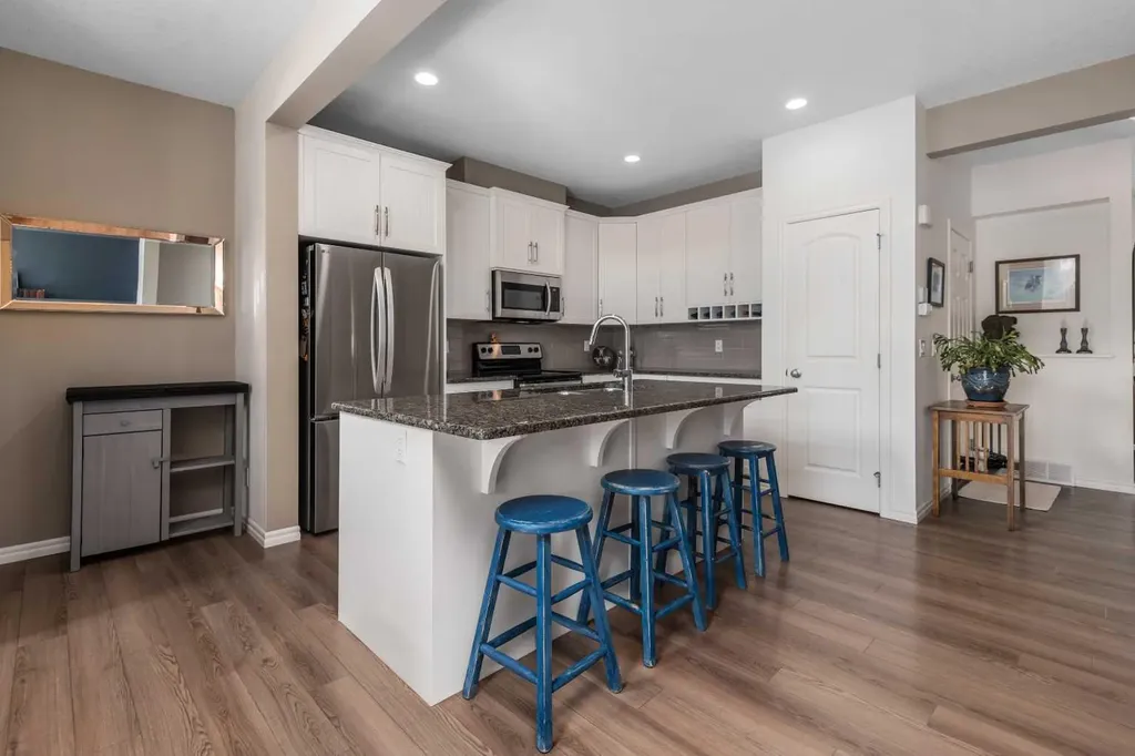 390 River Heights Crescent Cochrane AB T4C 0T9