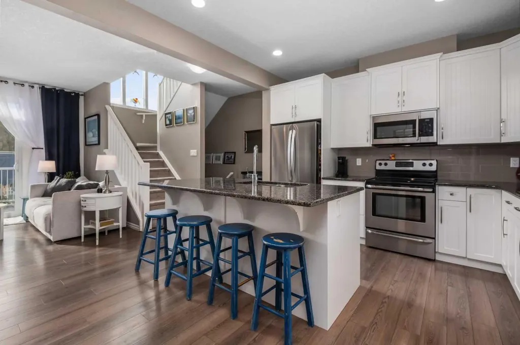 390 River Heights Crescent Cochrane AB T4C 0T9