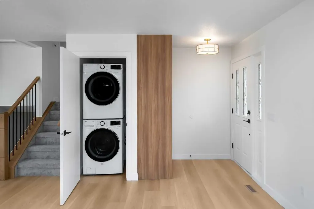 312 Queensland Road SE Calgary AB T2J 3S6