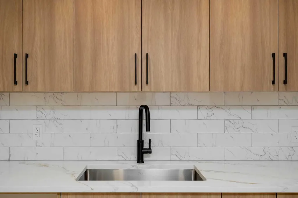 312 Queensland Road SE Calgary AB T2J 3S6