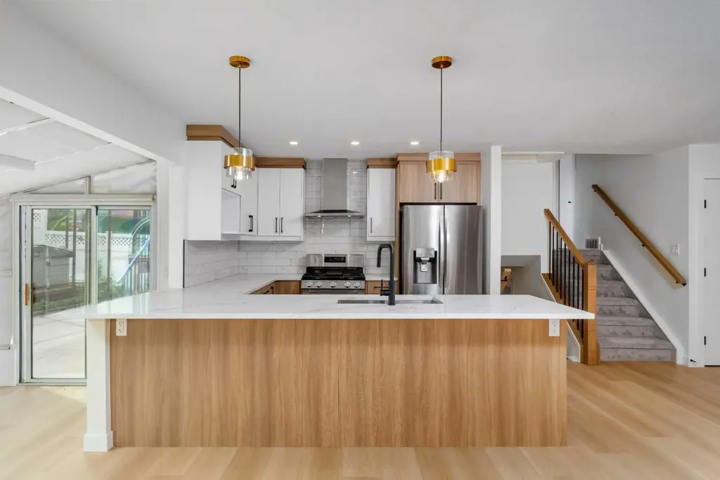 312 Queensland Road SE Calgary AB T2J 3S6