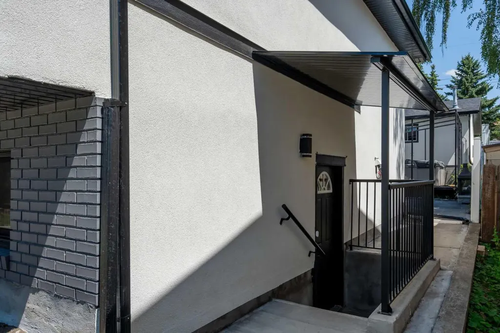 312 Queensland Road SE Calgary AB T2J 3S6