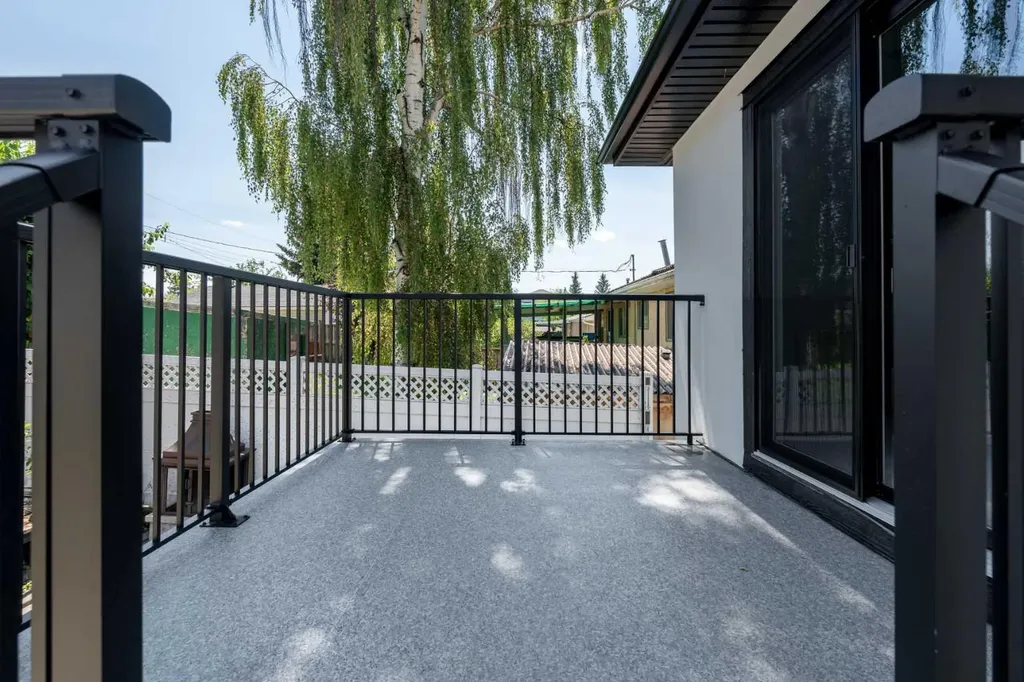 312 Queensland Road SE Calgary AB T2J 3S6