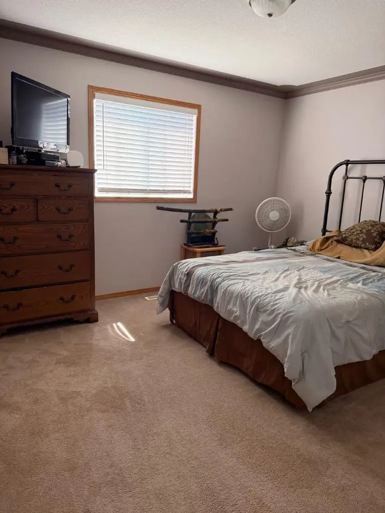 9137 94a Avenue Grande Prairie AB T8X 1V4