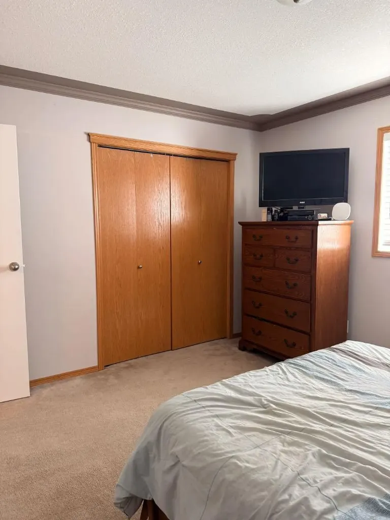 9137 94a Avenue Grande Prairie AB T8X 1V4