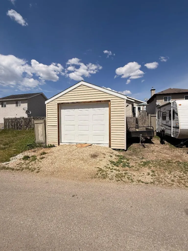 9137 94a Avenue Grande Prairie AB T8X 1V4