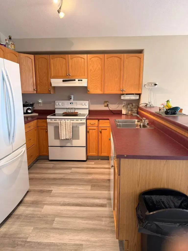 9137 94a Avenue Grande Prairie AB T8X 1V4