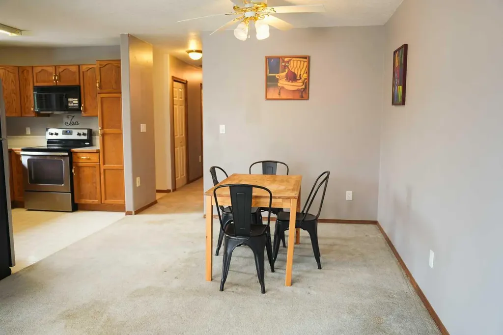 4525 49 Avenue Hardisty AB T0B1V0