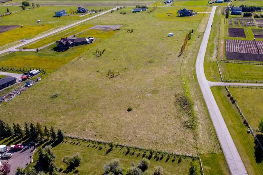 176042 168 Avenue W Rural Foothills County AB T1S 0Z7