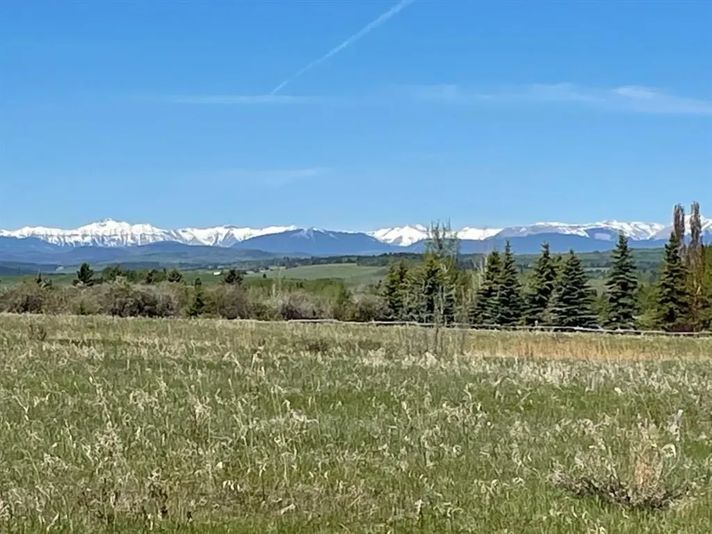 176042 168 Avenue W Rural Foothills County AB T1S 0Z7