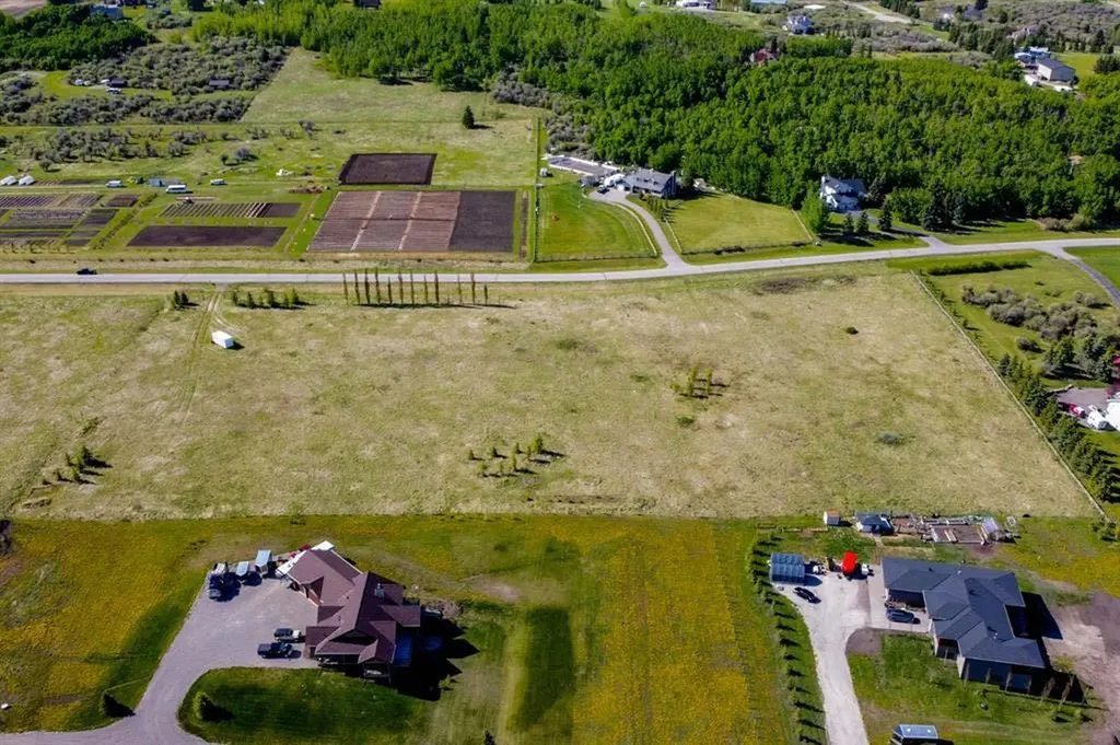176042 168 Avenue W Rural Foothills County AB T1S 0Z7