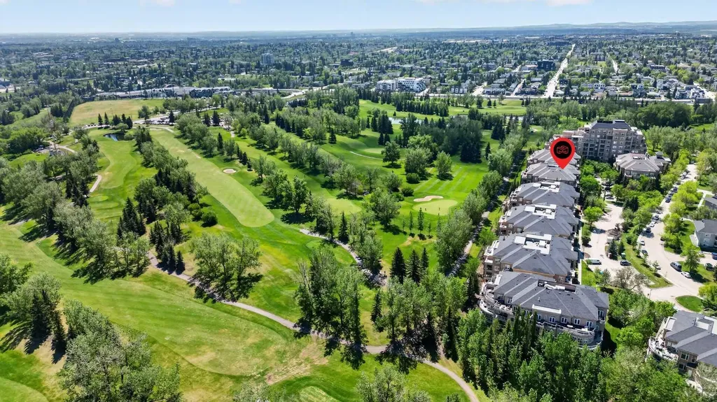 24 Hemlock Crescent SW Calgary AB T3C 2Z1
