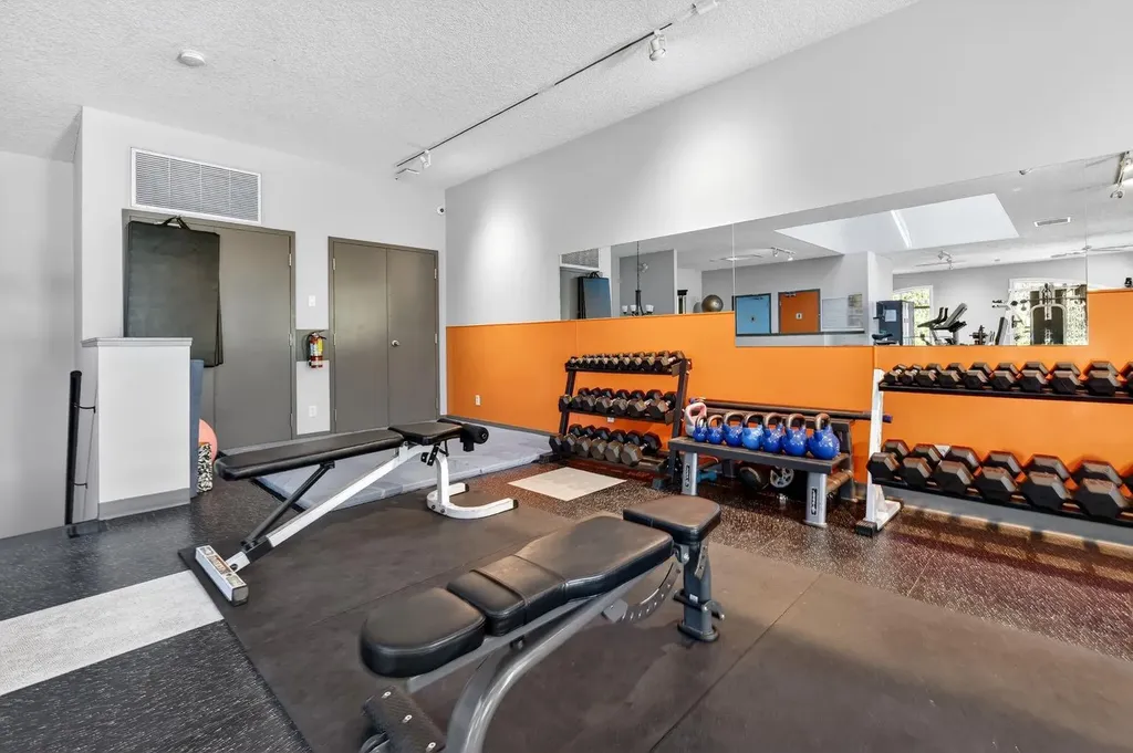 24 Hemlock Crescent SW Calgary AB T3C 2Z1