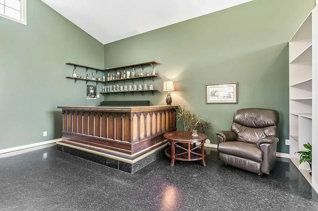 118018 380 Avenue E Rural Foothills County AB T1V 1N3