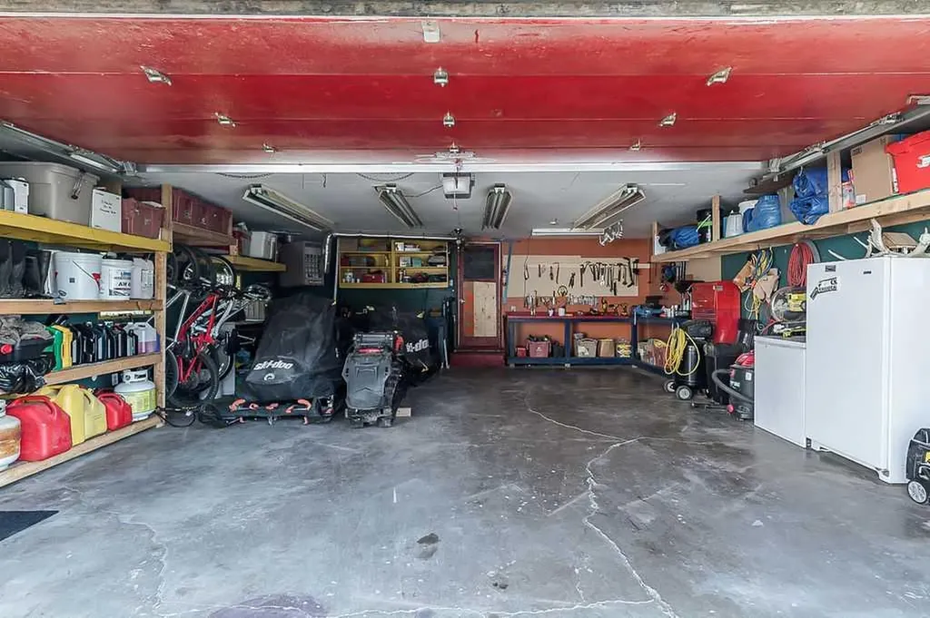 118018 380 Avenue E Rural Foothills County AB T1V 1N3