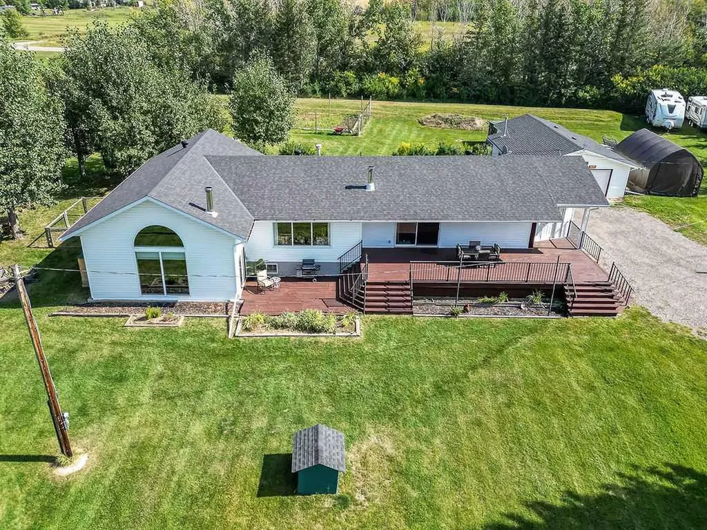 118018 380 Avenue E Rural Foothills County AB T1V 1N3