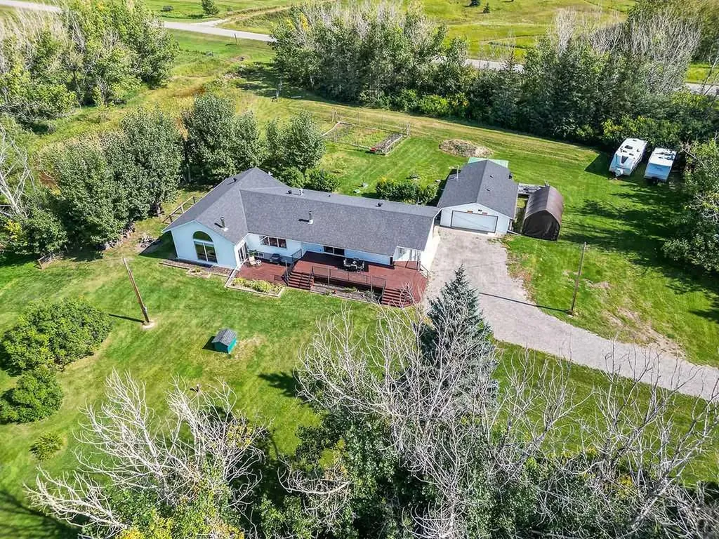 118018 380 Avenue E Rural Foothills County AB T1V 1N3