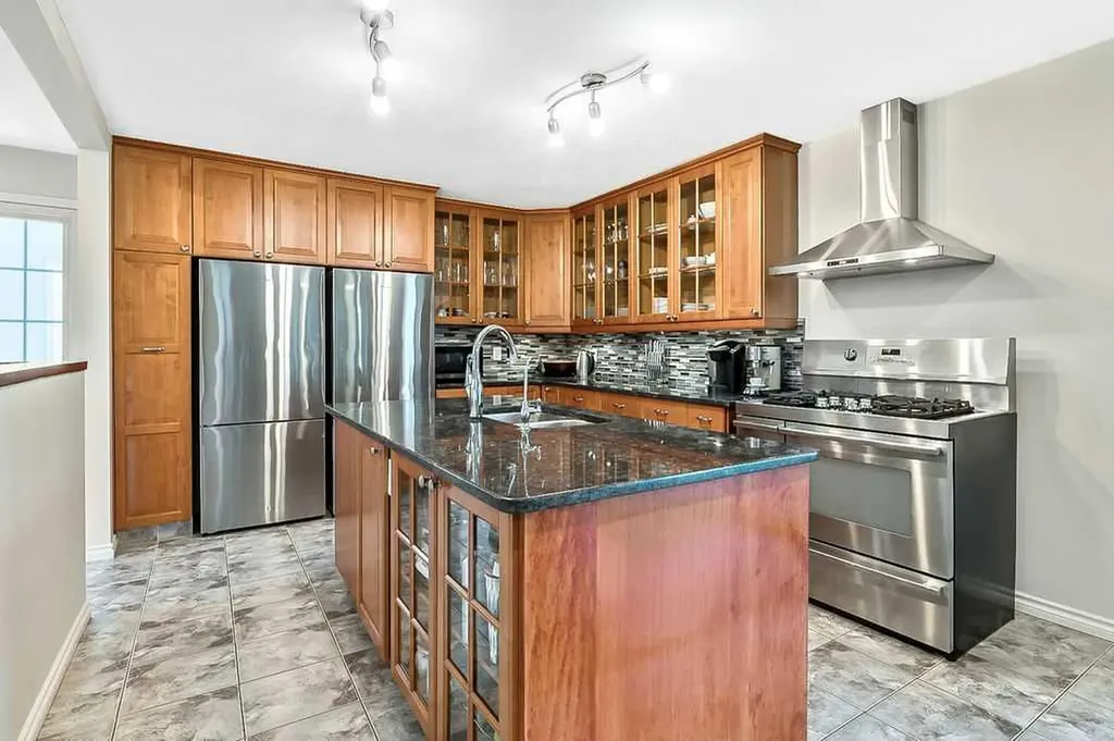 118018 380 Avenue E Rural Foothills County AB T1V 1N3