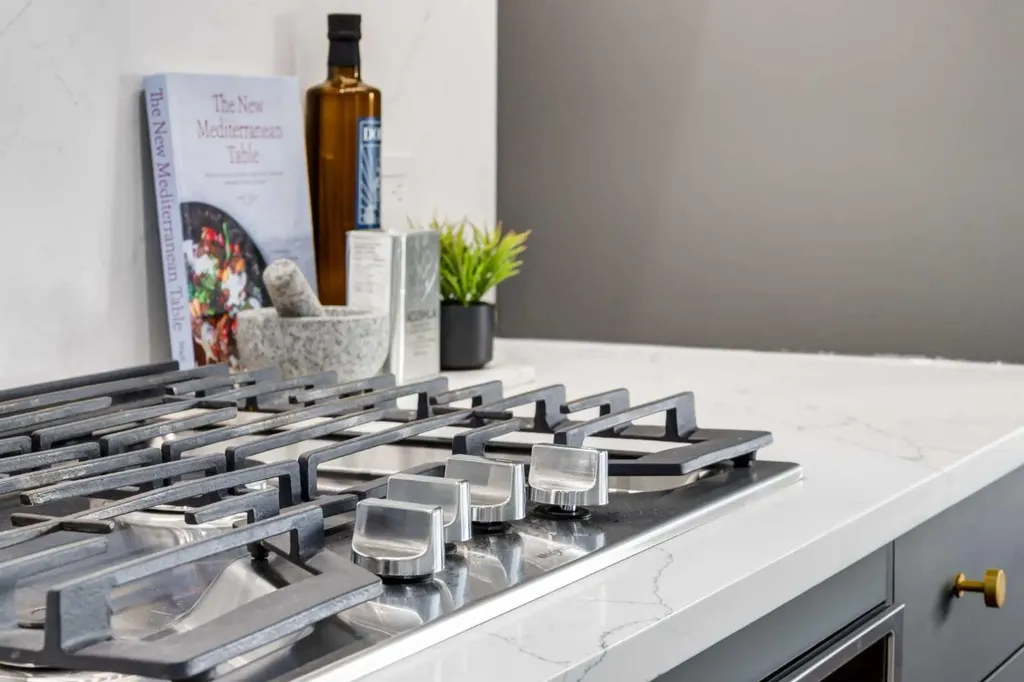 8445 Broadcast Avenue SW Calgary AB T3H 6B6