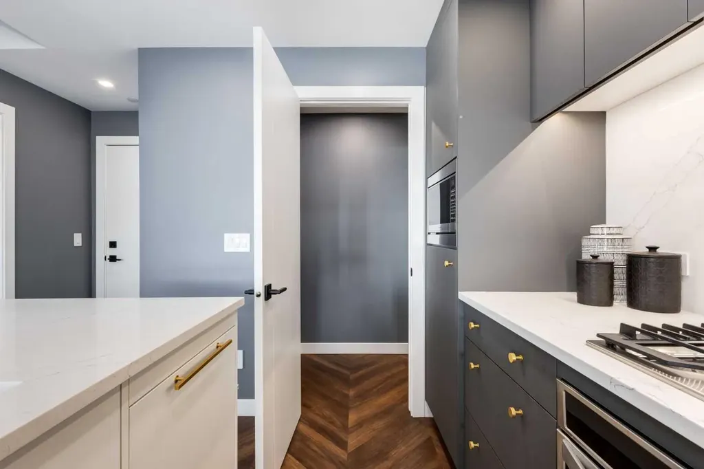 8445 Broadcast Avenue SW Calgary AB T3H 6B6