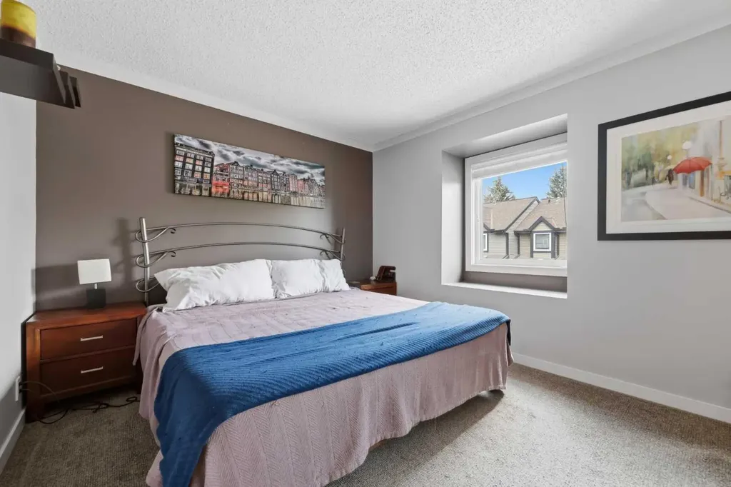 12625 24 Street SW Calgary AB T2W 4B1