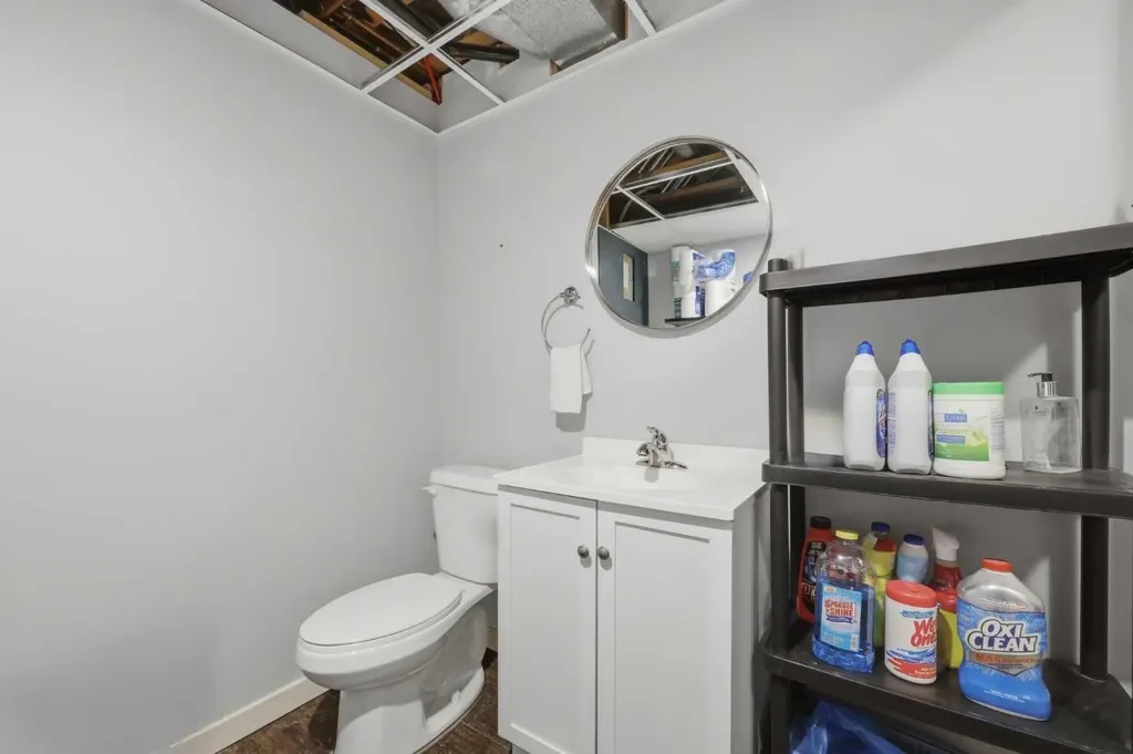 12625 24 Street SW Calgary AB T2W 4B1