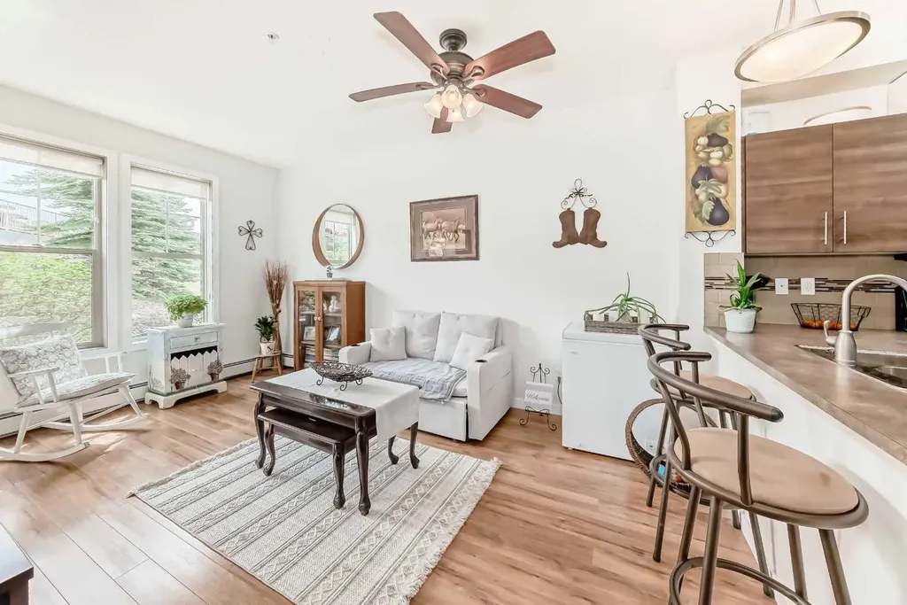 207 Sunset Drive Cochrane AB T4C 0H7