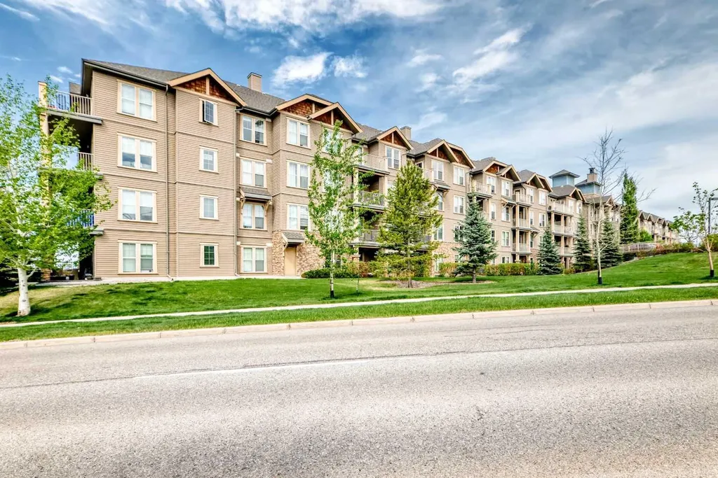 207 Sunset Drive Cochrane AB T4C 0H7