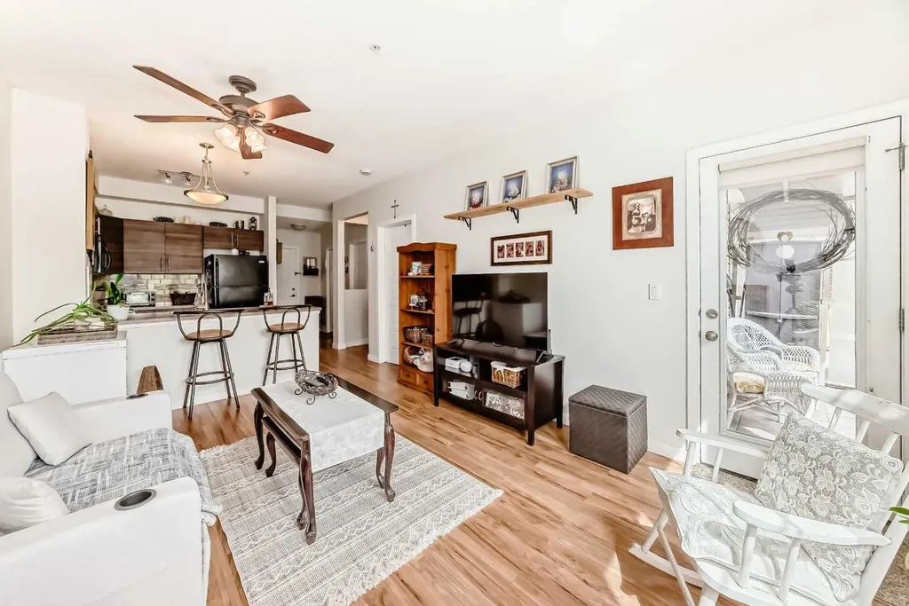 207 Sunset Drive Cochrane AB T4C 0H7