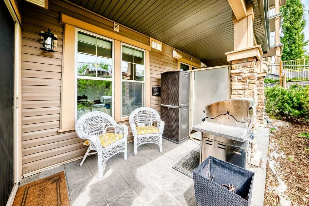 207 Sunset Drive Cochrane AB T4C 0H7