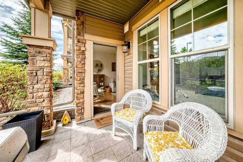 207 Sunset Drive Cochrane AB T4C 0H7