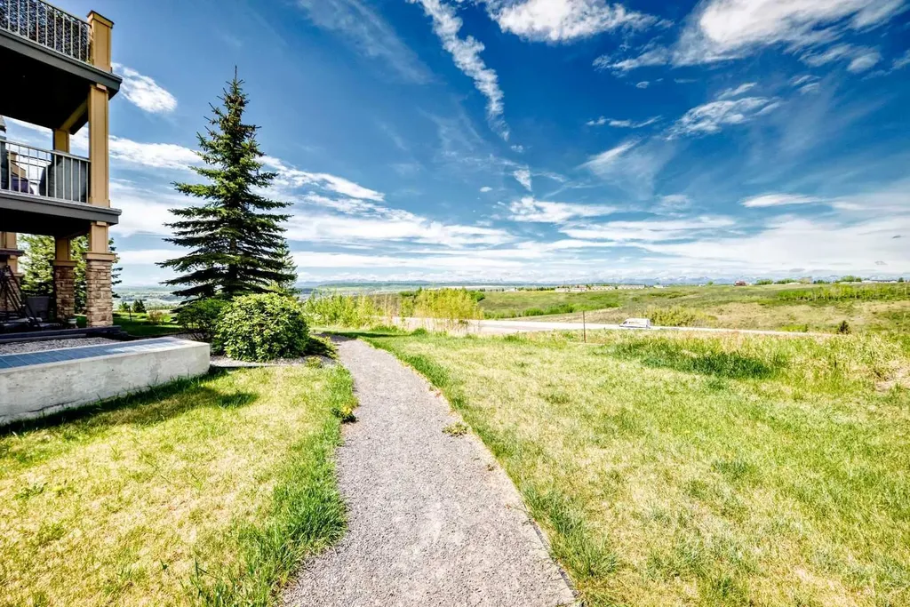 207 Sunset Drive Cochrane AB T4C 0H7