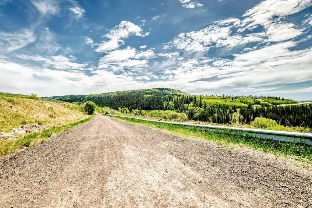 207 Sunset Drive Cochrane AB T4C 0H7