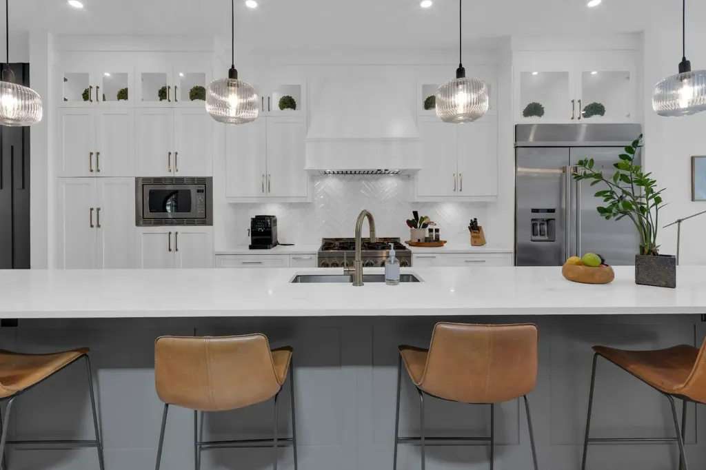 4204 16a Street SW Calgary AB T2T 4L4