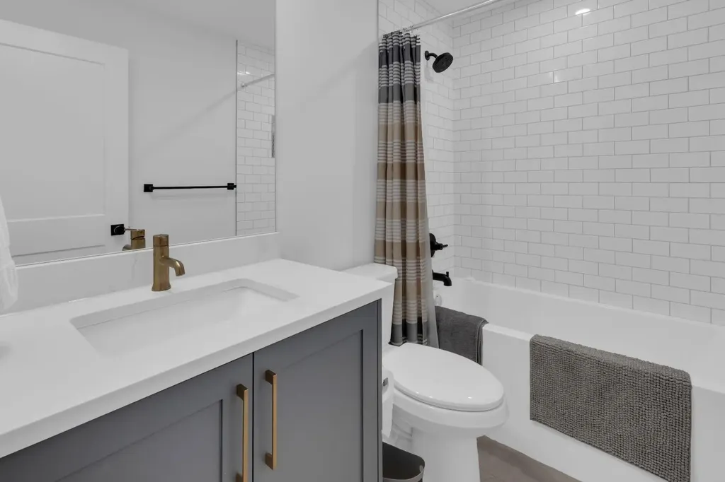 4204 16a Street SW Calgary AB T2T 4L4