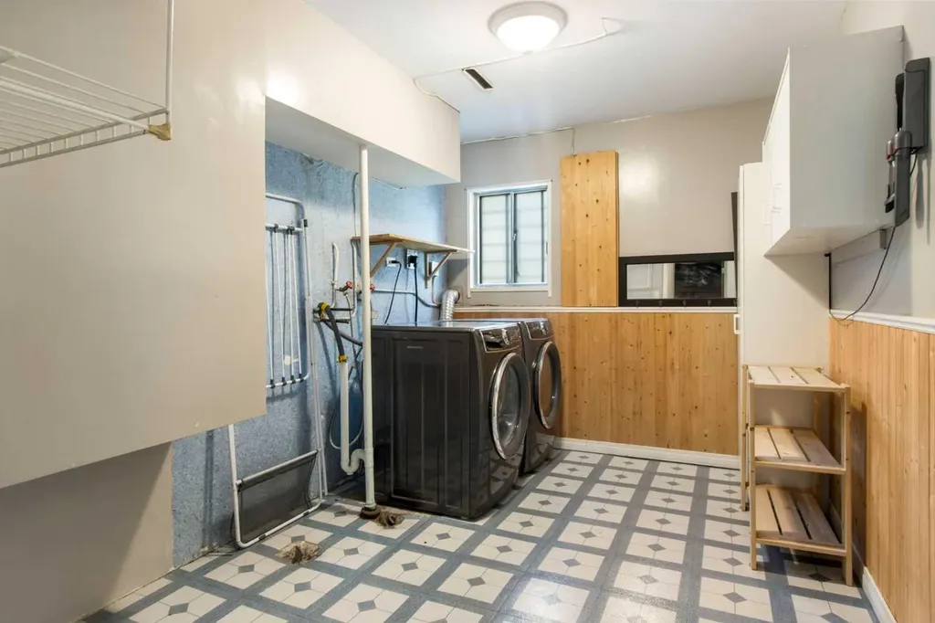 1948 Cottonwood Crescent SE Calgary AB T2B 1P6